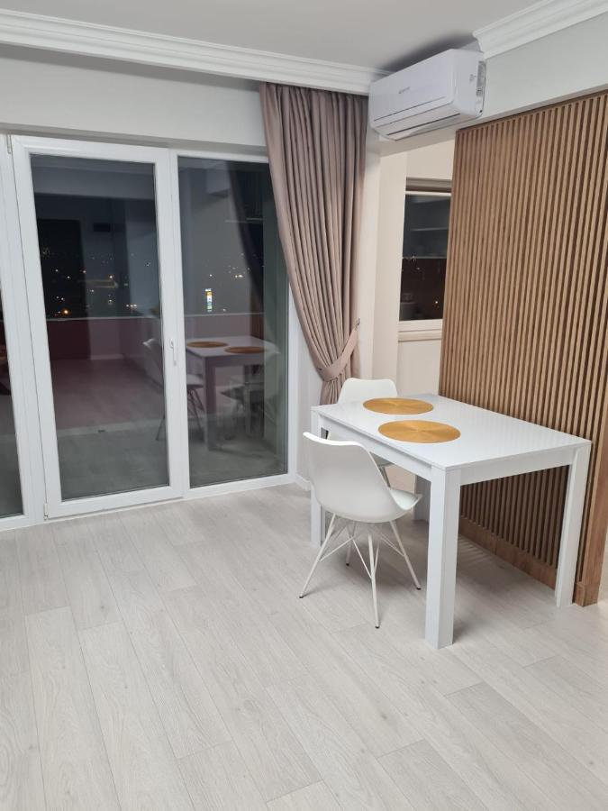 Modern Studio Oradea Eksteriør billede